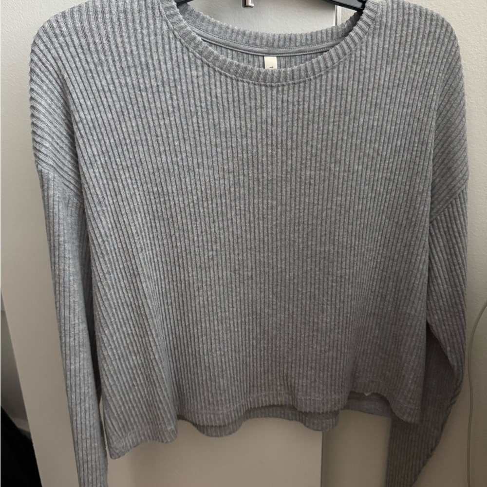 Aritzia Gray Ribbed Knit Sweater